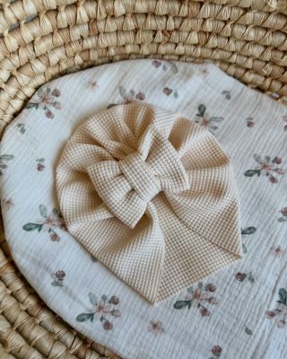 Každý je originál 🤍. S největší pečlivostí ušité jarní turbany v nových barvách 🎀. 🌱 BIO wafflový úplet s nejvyšší...